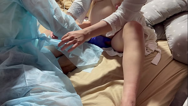 Image A perverted gynecologist fucked a pregnant patient