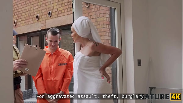 Image MATURE4K. Blonde cougar with massive boobs was so kind to a robber so she gave him a deep throat