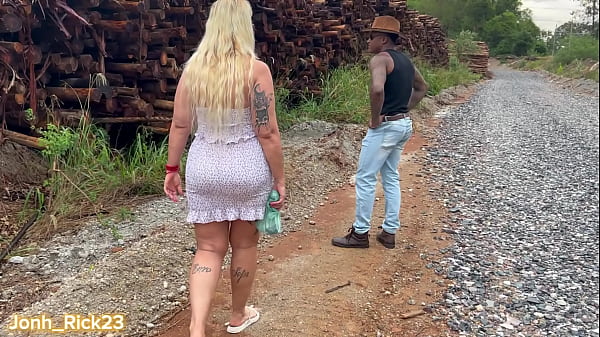 Image Tiffany , foi na fazenda buscar leite foi fundida pelo capataz