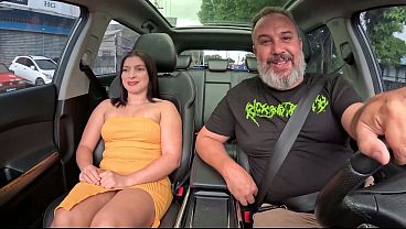 Image A novinha entra na carona e d&aacute_ trabalho para colocar no cuzinho apertado