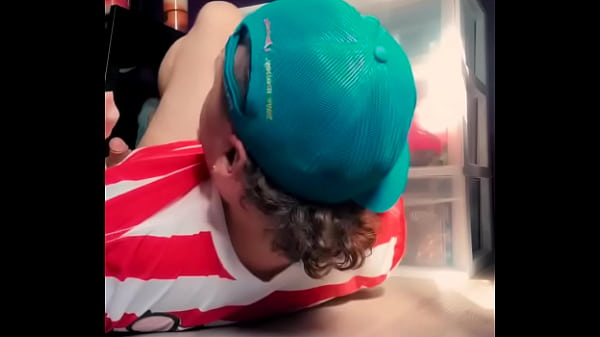 Image Gay Faggot Cums On Face