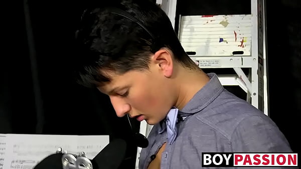 Image developing Kyler Moss fucks skinny gay cocksucker before cumshot