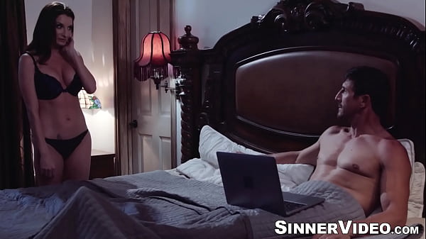 Image Muscular Tommy Gunn rammed hard the bald pussy of brunette Silvia Saige