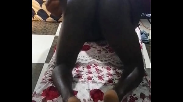 Image cockold shares wife (3way)