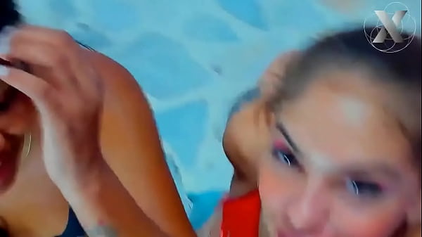 Image double blowjobs on a huge cock - SLOPPY