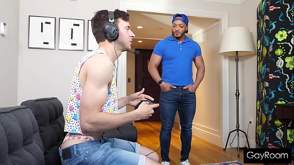 Image Broke Gaymer Twink Lets Delivery Guy Drill His Butthole