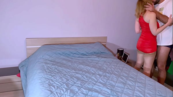 Image HOTWIFE HOME ALONE GETS CREAMPIED IN SECRET BY HER LOVER 1of3