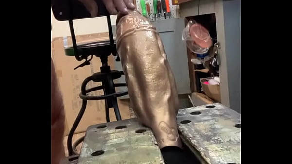 Image Huge Dildo Lover