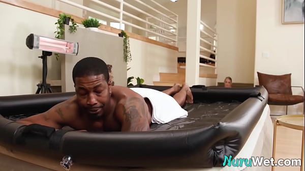 Image Gorgeous blonde with amazing big boobs give her black friend a sex massage and a wet blowjob - Kenzie Taylor, Isiah Maxwell