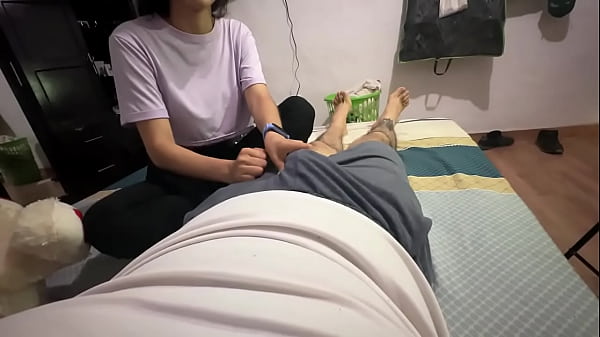 Image Joven cachonda que conoc&iacute_ en Tinder se me traga toda la leche