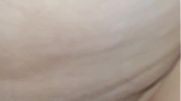 Image Close na buceta molhada e muita porra depois da foda. Enfiei o pau e a porra pra dentro da xoxota dela