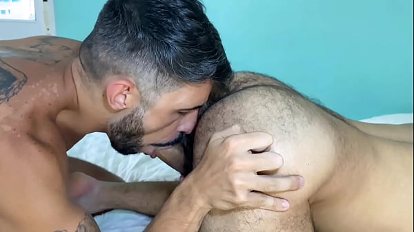 Image Macho peludo me dej&oacute_ el culo chorreando leche #cum #bear