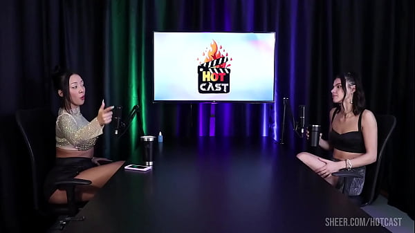 Image MELHORES MOMENTOS DA DEBORA ANDRADE COM VITORIA BEATRIZ NO HOT CAST - PARTE 3 (WATCH ON: SHEER/RED)