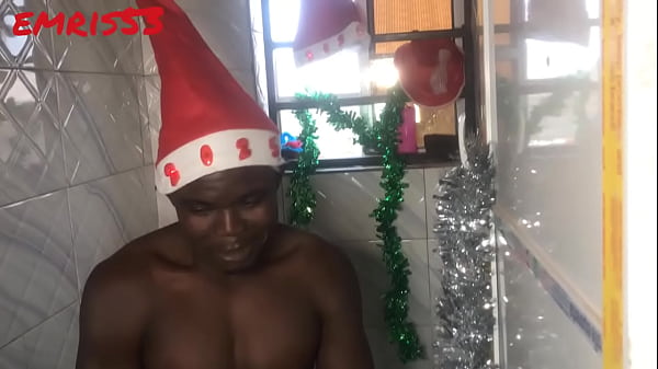 Image Emris53 dancing and masturbating on christmas day