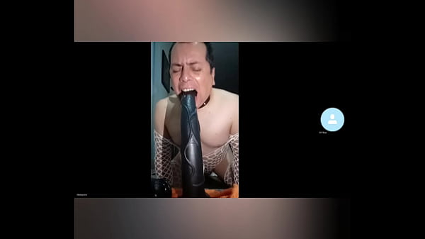 Image Lamiendo el suelo como una perrita y AMO usandome de una manera humillante
