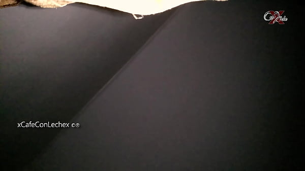 Image Mi compa&ntilde_era de cuarto se mete AMI cama para follar toda la noche