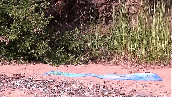 Image Hidden cam - Fuck milf on beach