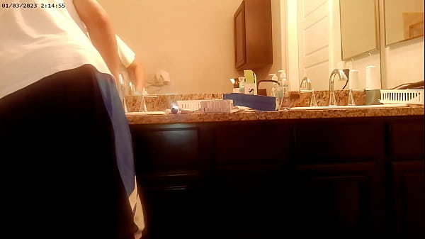 Image Generally tiding up the Bathroom Housechore work