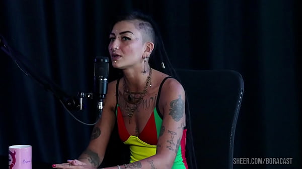 Image MELHORES MOMENTOS DA CAROLETA ROOTS NO BORA CAST COM BRUNA CARLOS - PARTE 1 (WATCH ON: SHEER/RED)