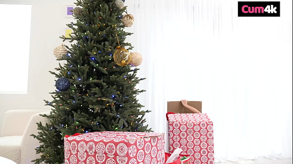 Image Christmas Cum Dumpsters! Kenzie And Vina Beg For Cock And Cum For The Holidays