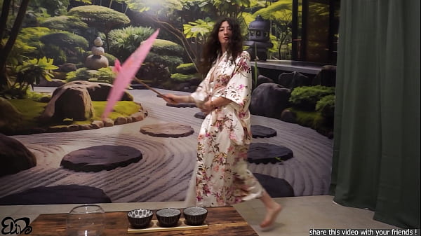 Image HOT Night with a stunning Japanese GEISHAElivalove