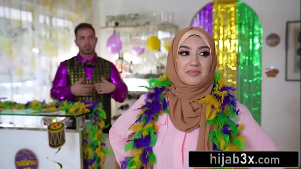 Image Beautiful Muslim Teen Gets Horny Celebrating Her First Mardi Gras