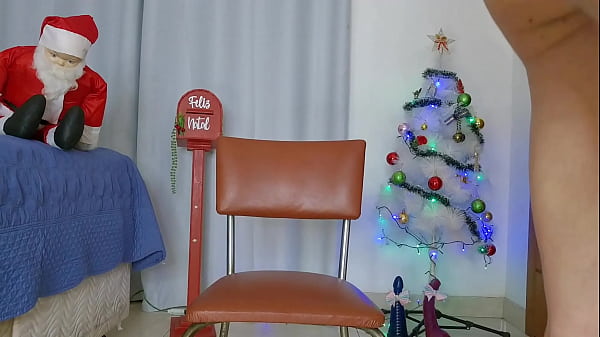 Image Merry Christmas smaching my ass with an inflable dildo and drinking piss from a glass