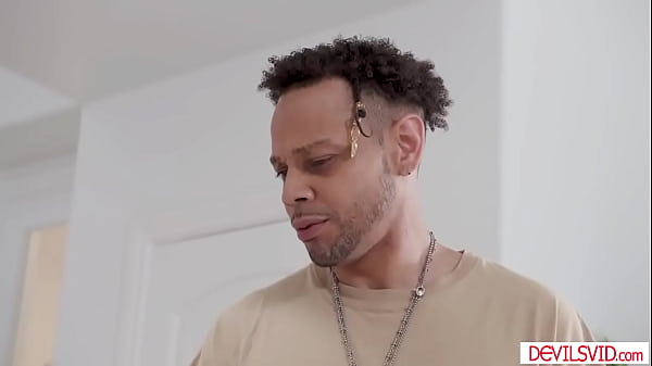 Image Black guy fucking and making white blonde roommate squirt