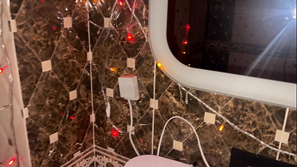 Image Merry Christmas! Unshaven Pussy Pissing Compilation for the New Year! Close-up! POV!