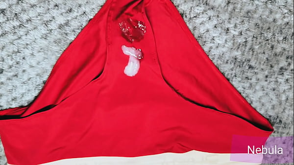 Image Me masturb&eacute_ con los panties rojos usados de mi mejor amiga