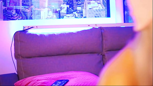 Image Valentina, the Big-Bottomed Blonde, Finds Joy in Sucking Cock Until Her Mouth Is Full, Her Throat Her Temple!