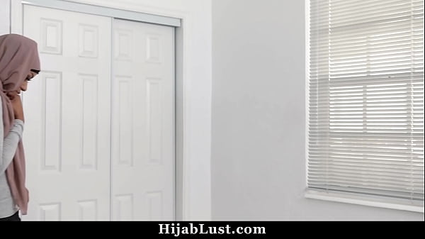 Image Stepbrother Convinces His Hijab Step Sister to Have Some Naughty Fun with Him - Hijablust