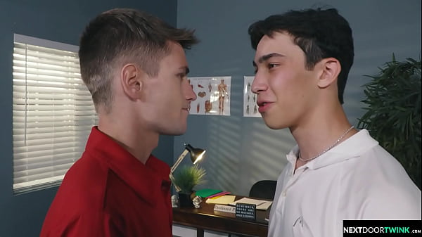 Image Cocky Jock Rails Tennis Rival Twink - Trevor Harris, Cameron Neuton - NextDoorTwink