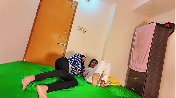 Image Freckled girlfriend's banged on homemade sex tape  FFM - Uttaran20