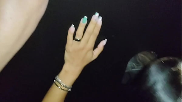 Image Levei minha esposa e a minha namorada para chupar rola no gloryhole!!