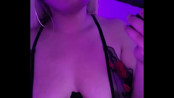 Image Ebony slams her throat and make sloppy mess in JOI