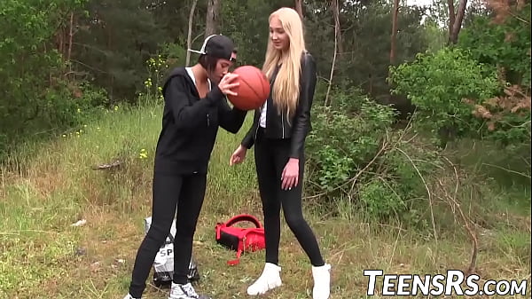 Image Amateur teens go out into nature to lick each others pussy