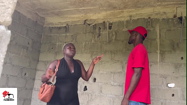 Image Married House Agent seduced customer in an uncompleted building