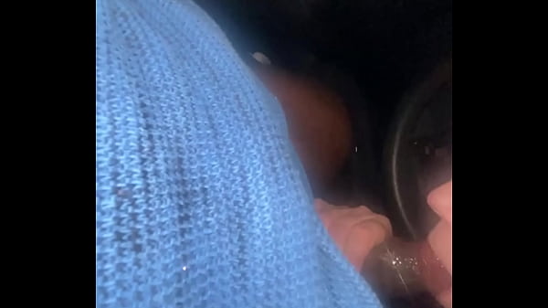 Image Cheating girlfriends mouth pussy gets used on New years