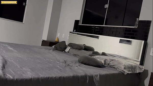 Image JOGUEI A GOSTOSA NA CAMA FIZ ELA SENTAR NO PAU E GOZAR MUITO ELA FICOU GRAVIDA