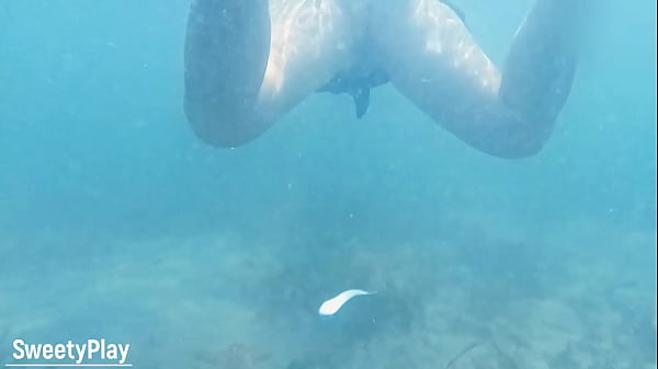 Image Underwater creampie while swimming after cum inside pussy