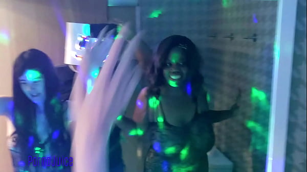 Image Wealthy African Couple Sex Play with tight pussy Chinese Nanny clip