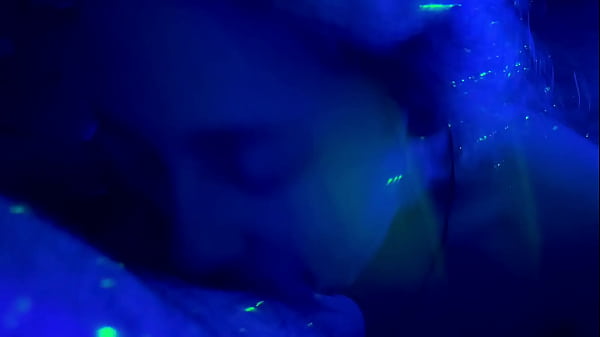 Image Nightclub Facefuck