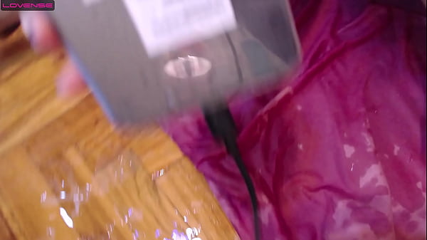 Image Squirting from my ass with the fuck machine
