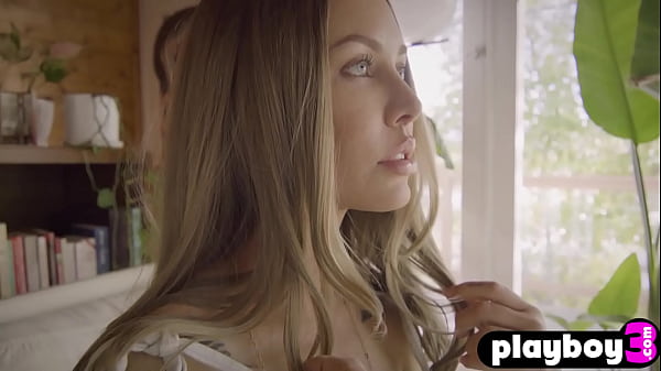 Image Hot blonde girl Nicole Aniston exposed stunning body and put big ass in the first plan