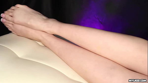 Image I cum on Violet Voss - Milking Table Handjob