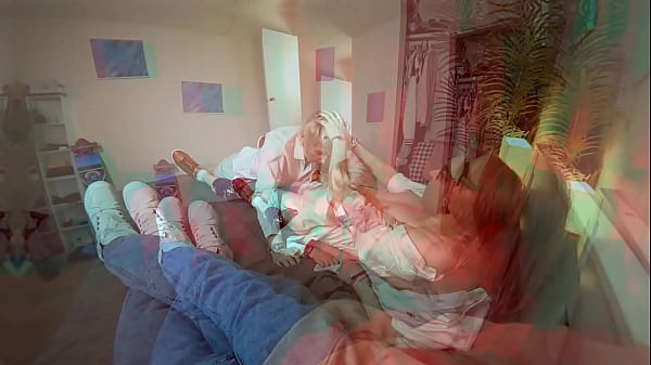 Image A real couple is fucking right in front of your eyes!