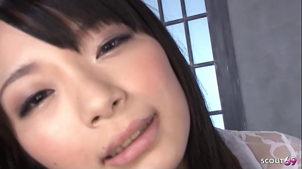 Image Sexy Japanese Teen get Extrem Squirt Orgasm with Hitachi Vibrator at Uncensored Solo Casting in Japan