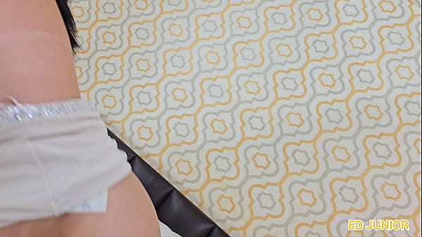Image FUDI UMA NOVINHA GOSTOSA DE VESTIDO CURTINHO SEM CASINHA (COMPLETO NO RED E NO SHEER)