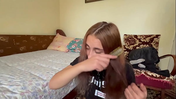 Image Troathfuck cum in hair and pee after harbrush